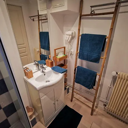 Appt 2 Pieces 4 Pers A 18 Mn Du Chateau De Versailles Апартаменты *